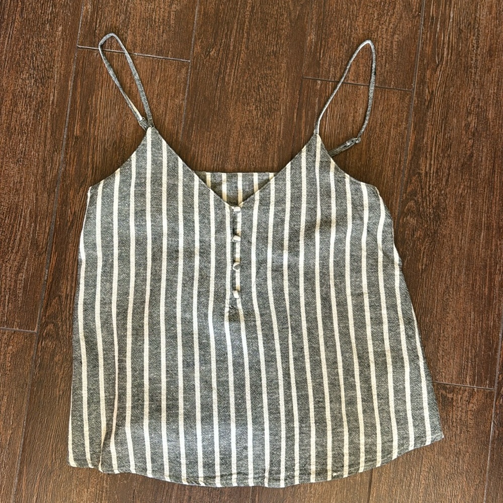 Abound Linen Top Size XS - Picture 1 of 8